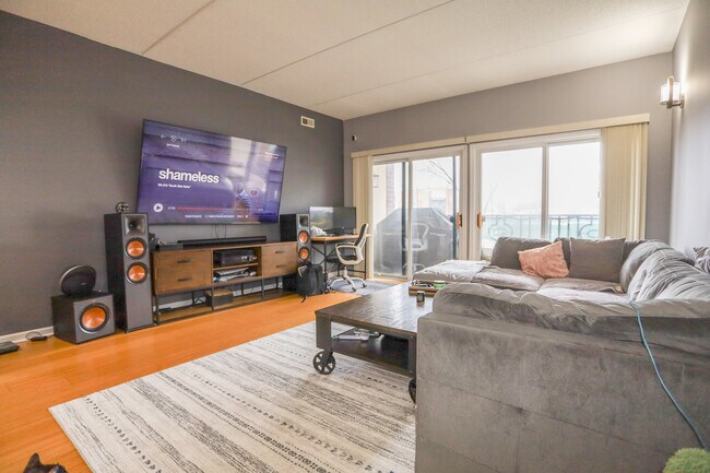 Photo - 4625 W Lawrence Ave Unidad 203