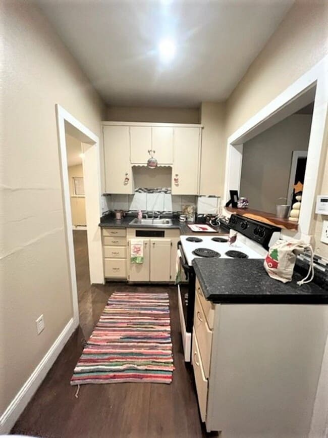 Photo - 917 NW 30th St