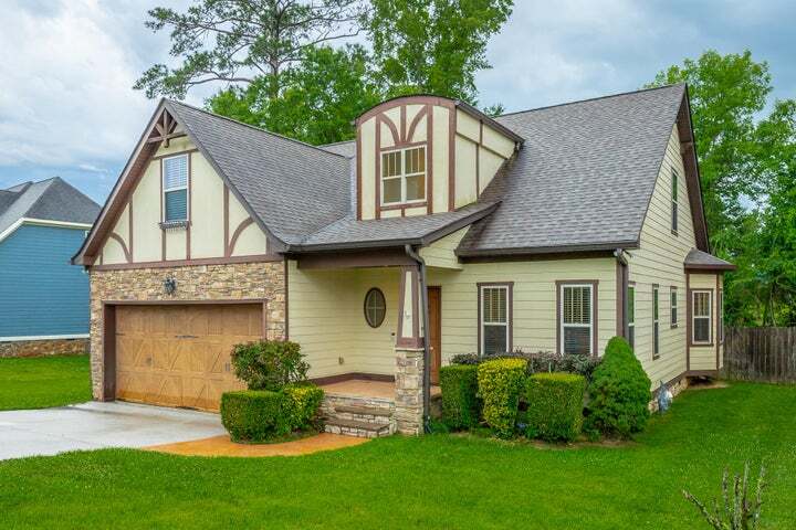 Photo - 1857 Holly Oak Ln