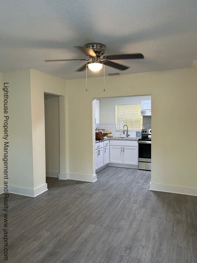 Beautiful 5 Bedroom Home With Modern Updates Throughout
