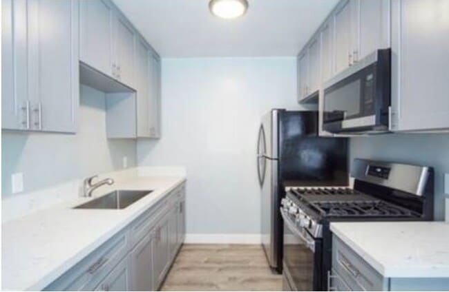 Photo - 424 Emerald Avenue