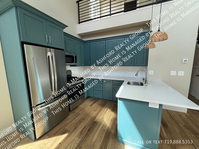 Photo - 839 E Willamette Ave