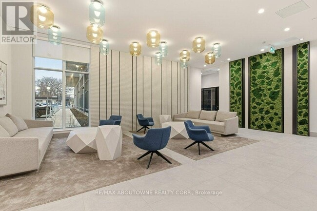 Photo - 500 Plains Rd E Unité PH3