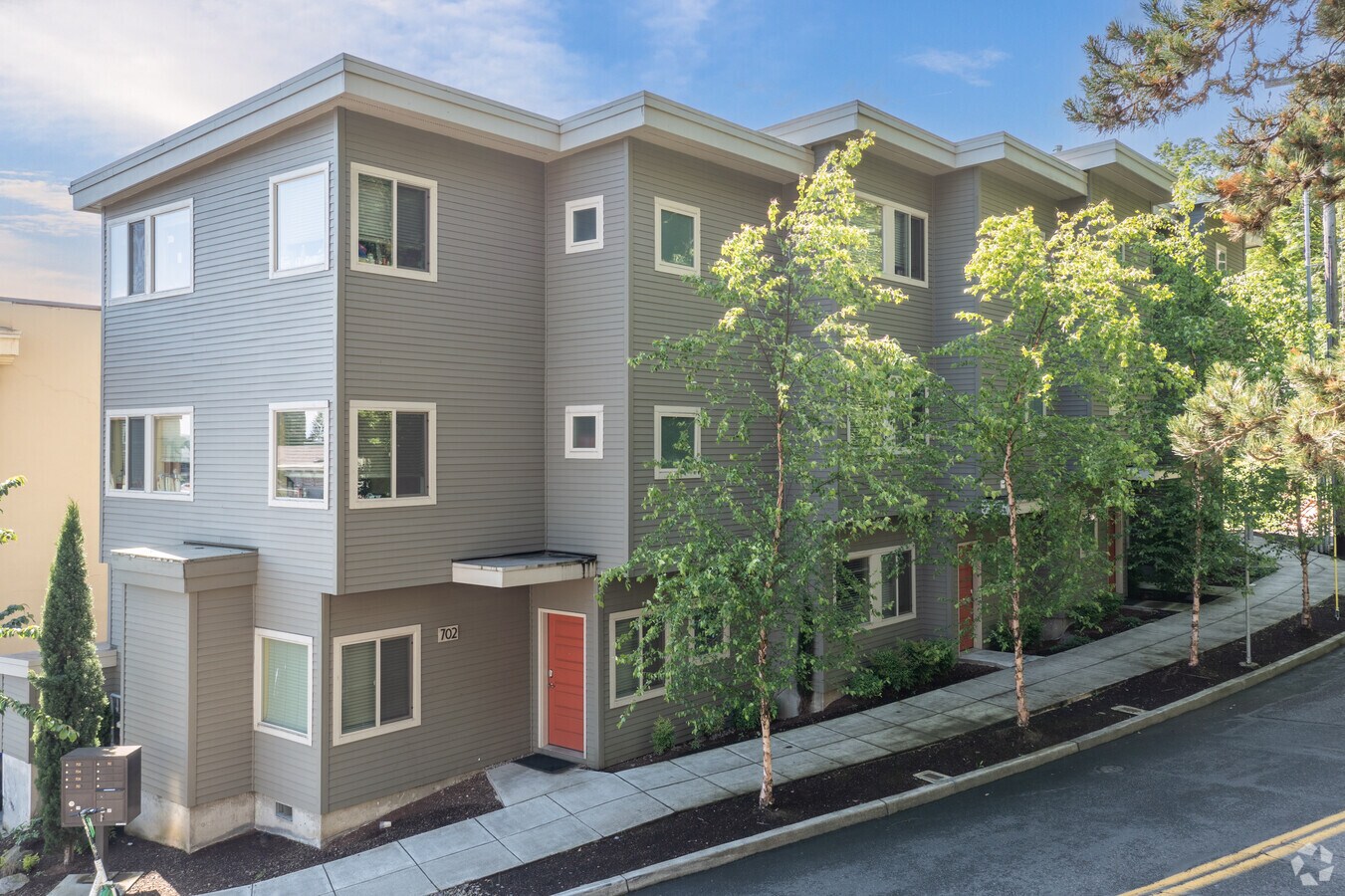 The Heights at Terwilliger Plaza Apartments Portland, OR