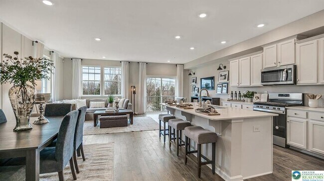 Photo - 1103 Meadowlark Dr