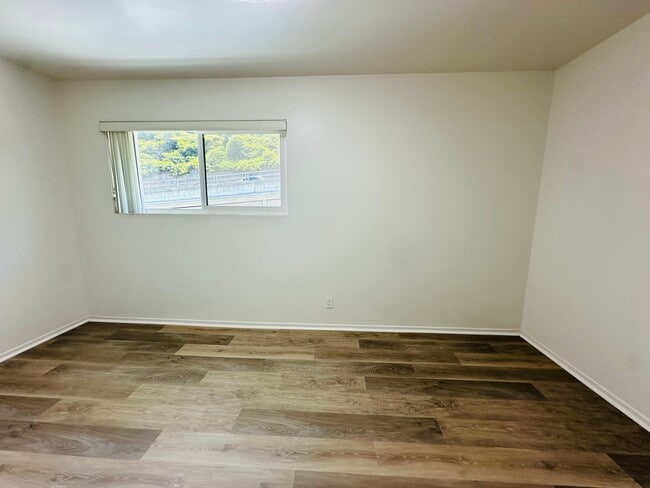 Photo - 201 Ladera St