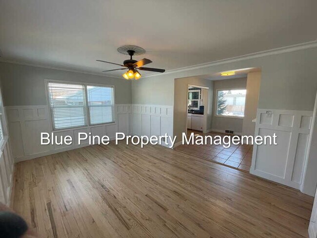 Photo - 232 E 16th St