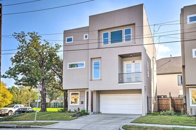 Building Photo - 6403 Bowling Green St Rental
