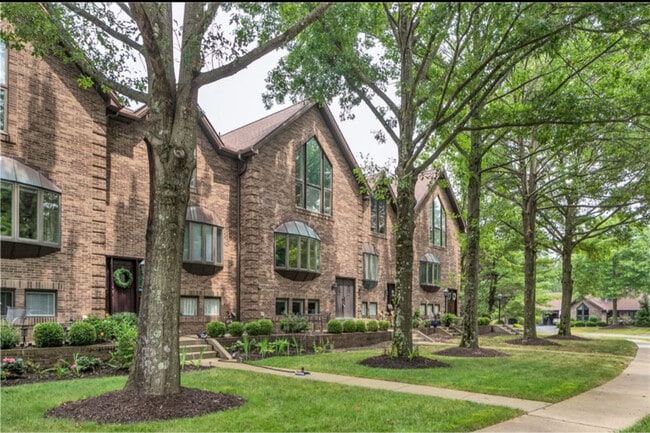 Building Photo - 10086 Mansion Dr Rental