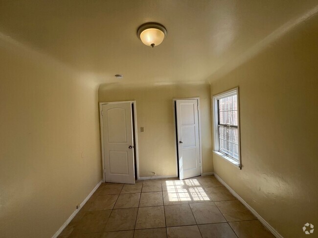 Building Photo - 95th Street, Los Angeles CA 90044 Unit 553 Rental