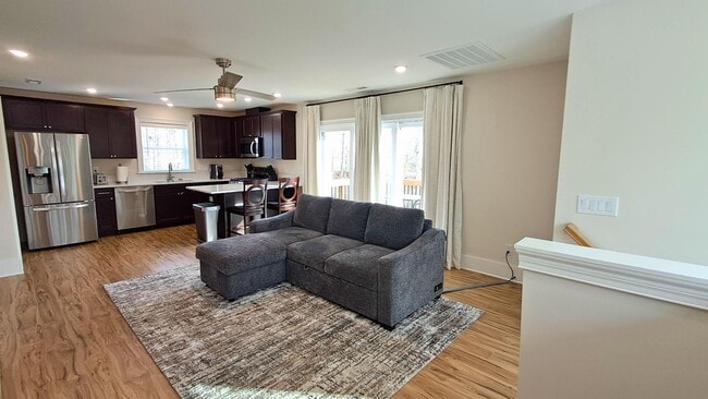 Photo - 3108 1/2 Hickory Rd - 3108 1/2 Hickory Rd