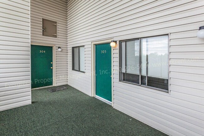 Photo - 1705 Heatheridge Rd