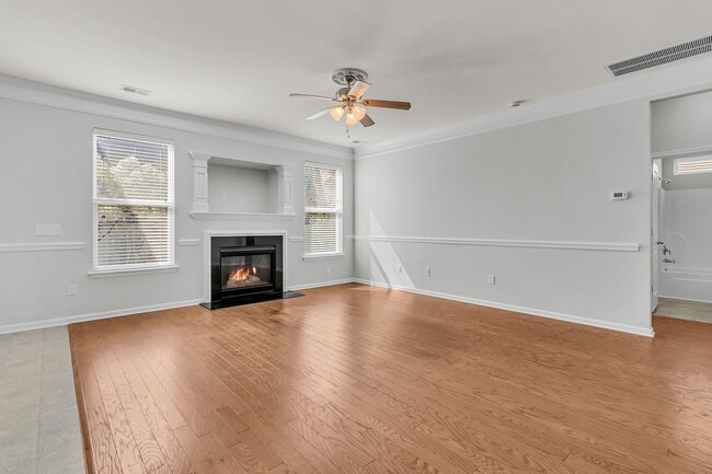 Photo - 5 Bedroom 3 Bath Home Located in Sophia La...