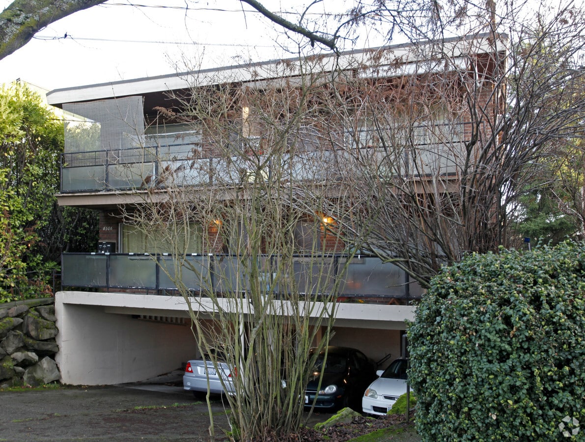 Photo - 6506 4th Ave NE