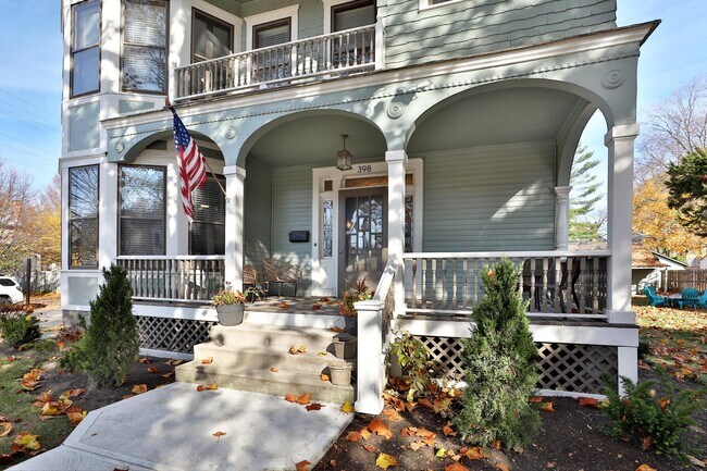 Photo - 398 W 5th Ave