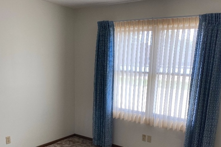 dormitorio principal - 315 S Bloomington St Unidad 5