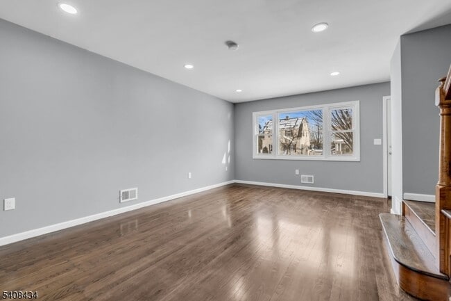 Photo - 417 Highland Pl