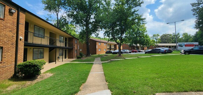 Photo - Hilldale Apartments