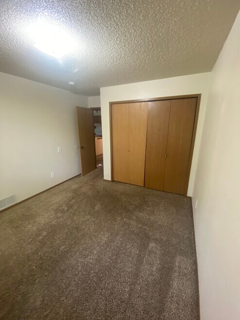 Tudor Park Apartments