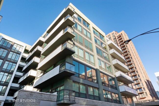 Building Photo - 650 W Wayman St Unit 505C Rental