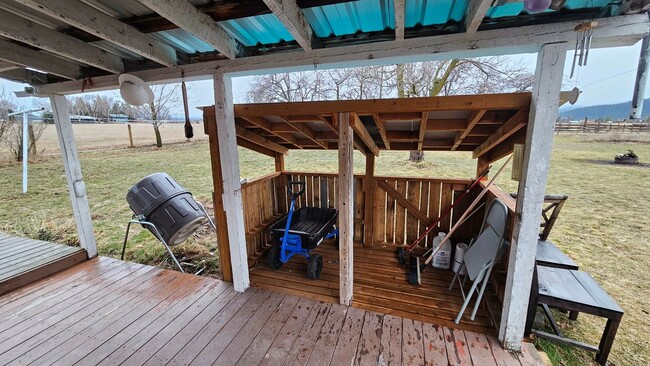 Photo - Farm House in Arlee