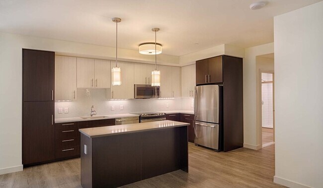 Photo - 1 Canal St Unit 736