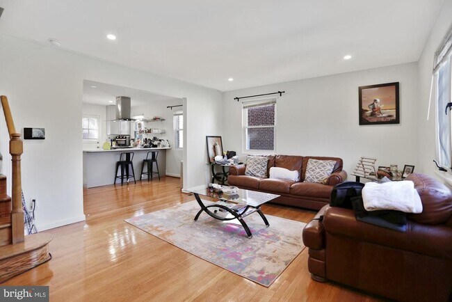 Photo - 4910 Sargent Rd NE