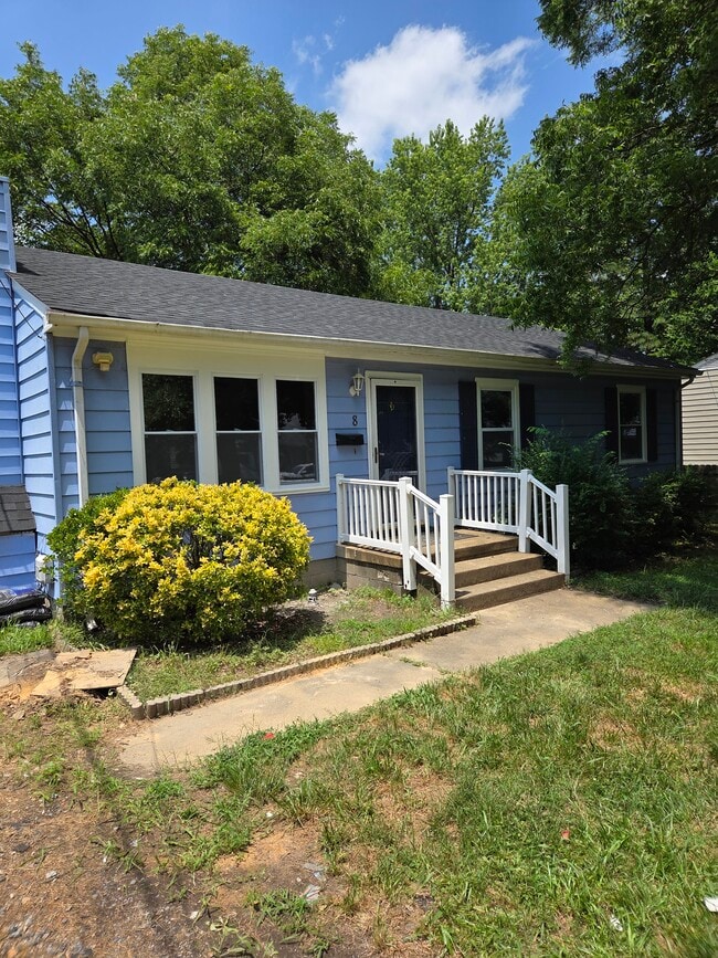 Front - 8 N Fern Ave House