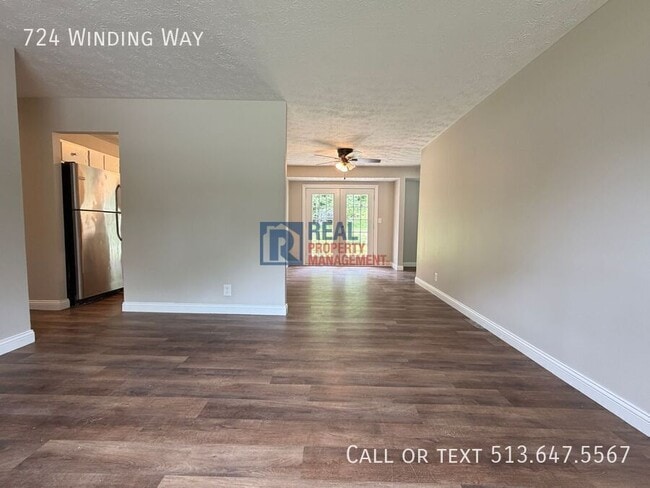 Photo - 724 Winding Way