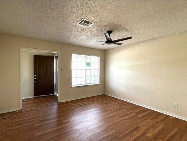 1108 Parkview Dr