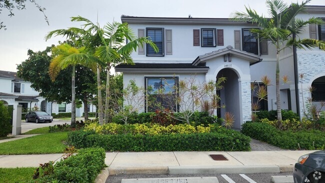 Building Photo - 14817 SW 183rd Ter Rental