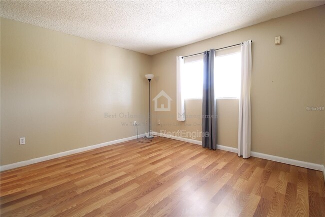Photo - 746 McDougall Ct Unidad Bldg G 1