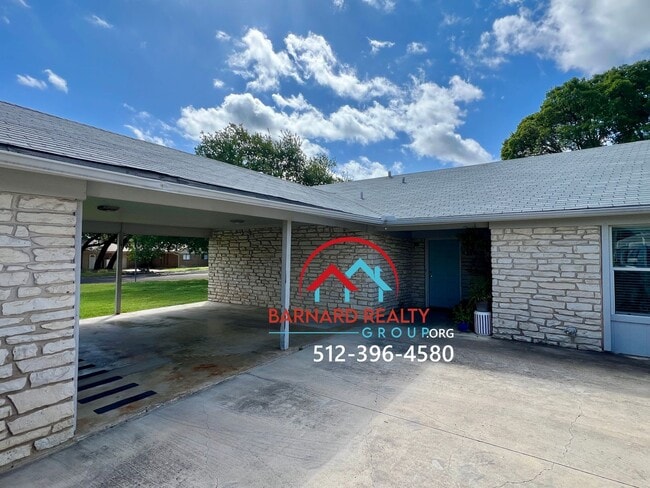 Available July 12: Duplex Close to Texas S... - Available July 12: Duplex Close to Texas S... House