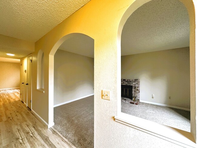 Photo - 180 Park Place Dr