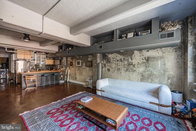 Photo - 144-50 W Laurel St Unit 201