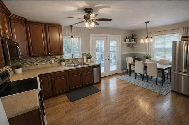 Photo - 1502 Kohlers Trail