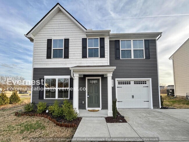 Building Photo - 3 Bed/2.5 Bath Home with Garage / Pet-Friendly / Vouchers Accepted /Available Now!
