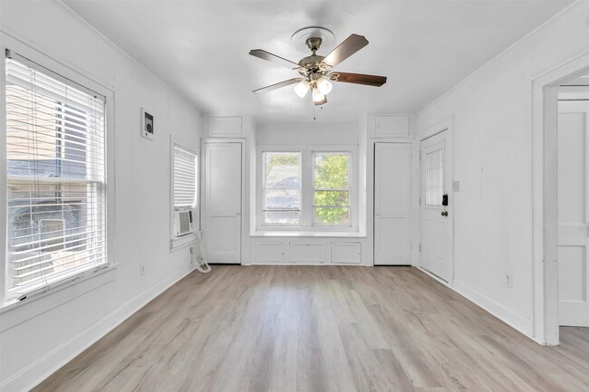 Photo - 1133 W Clay St Unidad C