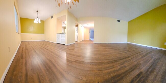 Photo - 682 Midway Dr Unidad 682 B