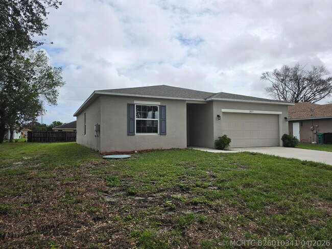 Photo - 2037 SW McAllister Ln