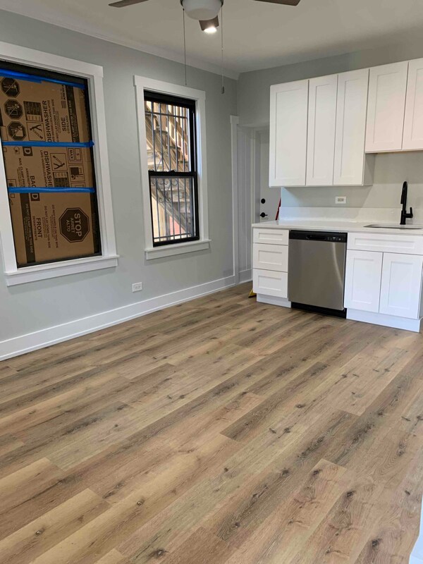 Photo - 3729 N Kenmore Ave Unidad 1R