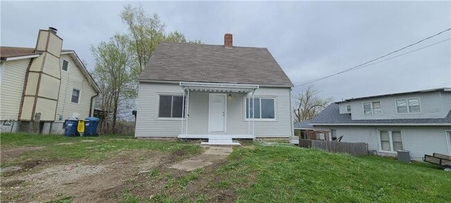 Building Photo - Newly remodeled 3 Bed 2 Bath