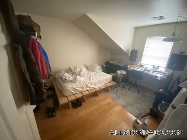 Photo - 34 Raymond St