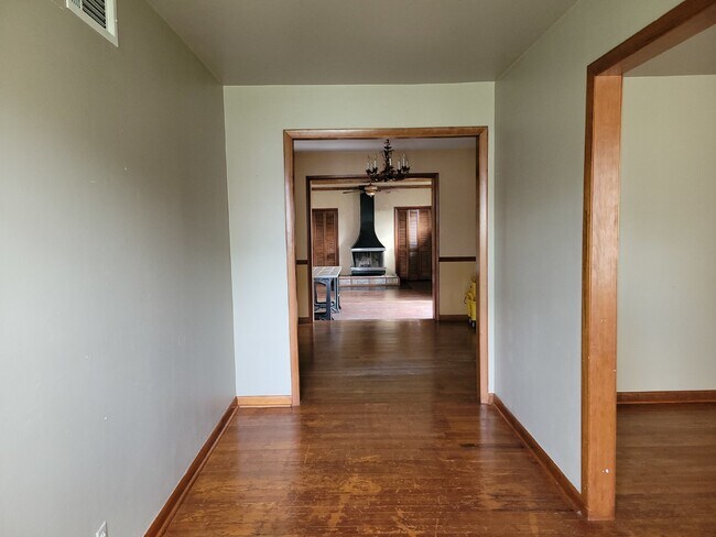 Photo - "Spacious 3-Bed Haven with Hardwood Floors in Huntsville – 2115 Sq Ft of Comfort!"