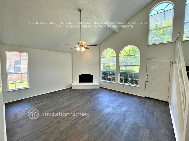 837 Twin Creek Dr