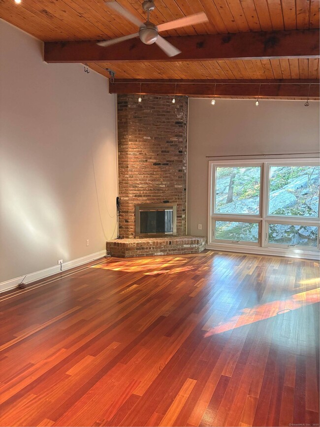 Photo - 90 Ledgebrook Dr Unit 90