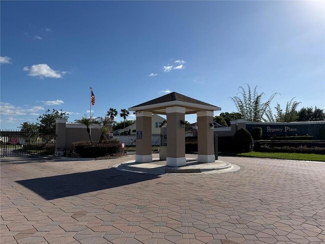 Photo - 723 Lady Diana Dr