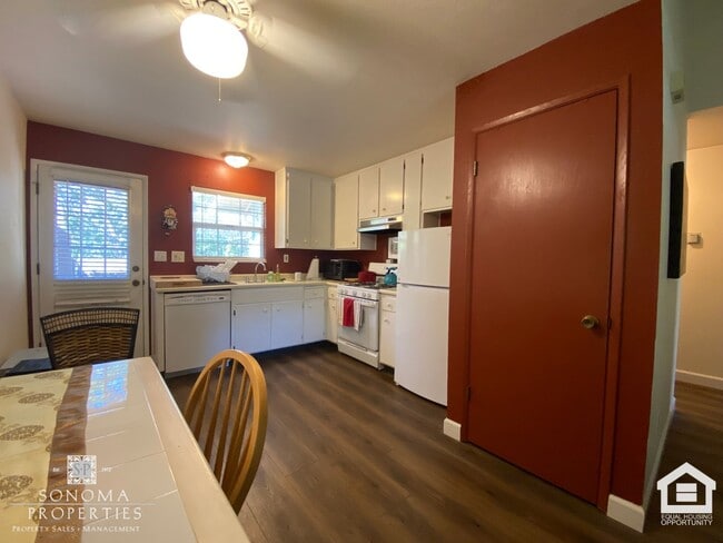 Photo - Furnished 2bd/2ba Condo!
