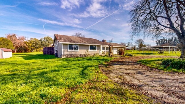 Photo - Welcome to your Country Oasis!  Newly Refurbished 3 bedroom 2 bath home Large lot with Barn & Acr...