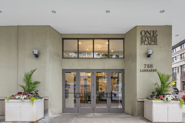 Photo - 758 N Larrabee St Condo Unit 511